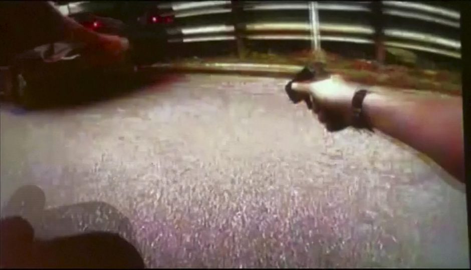 JAV baltasis policininkas apkaltintas iš pykčio nušovęs juodaodį vairuotoją