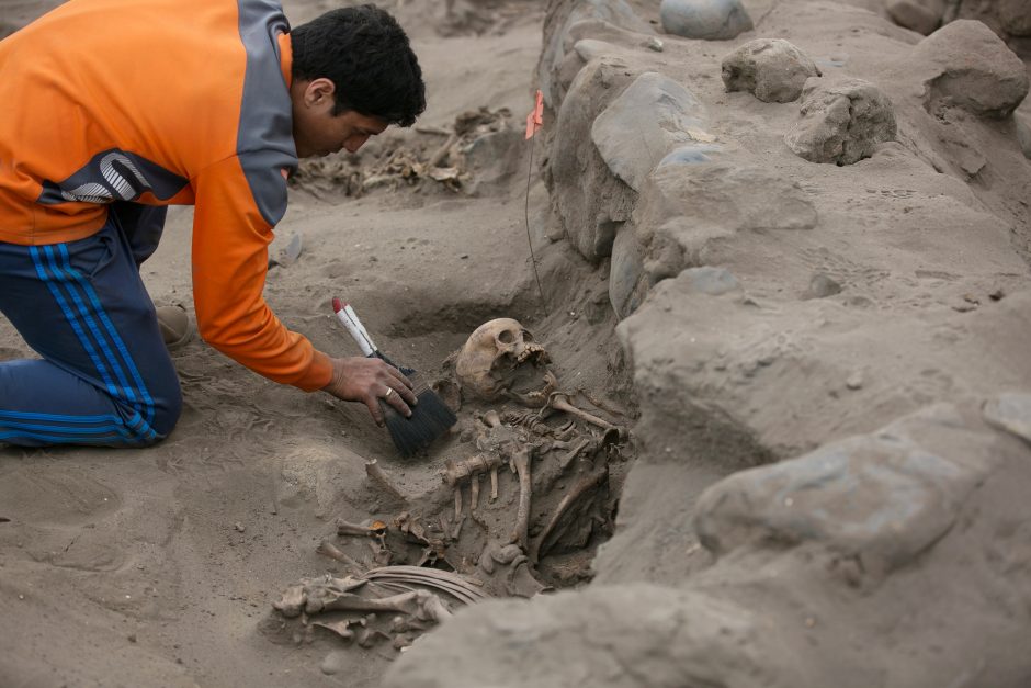 Peru atrasta nauja masinė paaukotų vaikų kapavietė