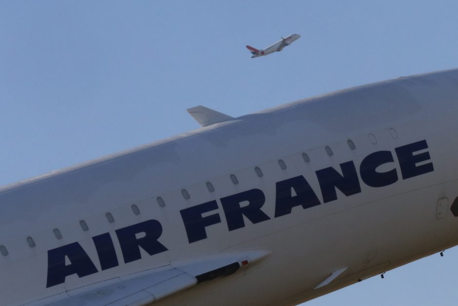 „Air France“ pilotų streikas kainuos apie 500 mln. eurų