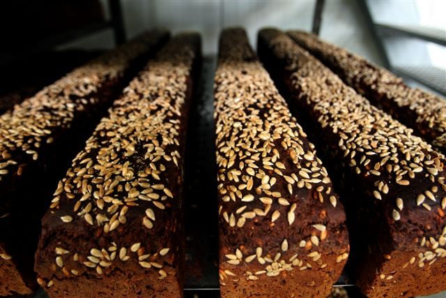 Juodos duonos vartojimas Lietuvoje išlieka stabilus, batono – mažėja