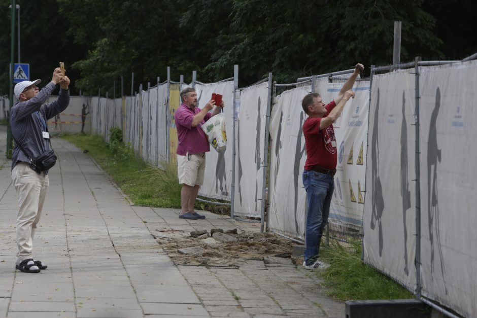 Klaipėdoje pradėti demontuoti sovietmečio paminklai