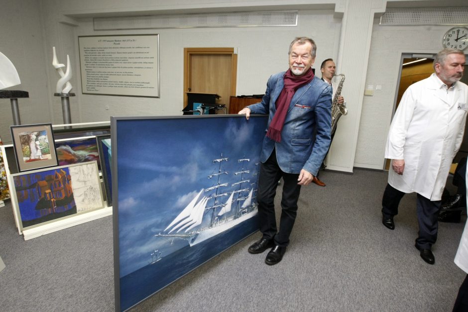 Klaipėdos jūrininkų ligoninės galeriją menininkai papuošė naujais darbais