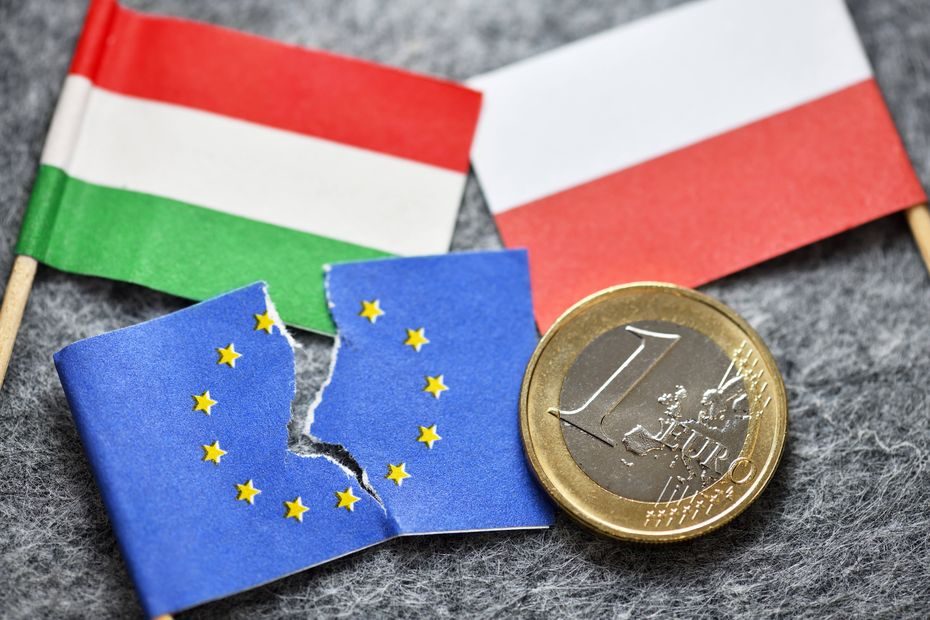 Nei Vengrija, nei Lenkija neatsisako ES biudžeto veto