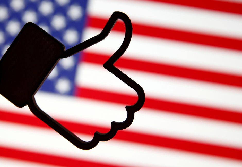 „Facebook“ skatins amerikiečius balsuoti prezidento rinkimuose