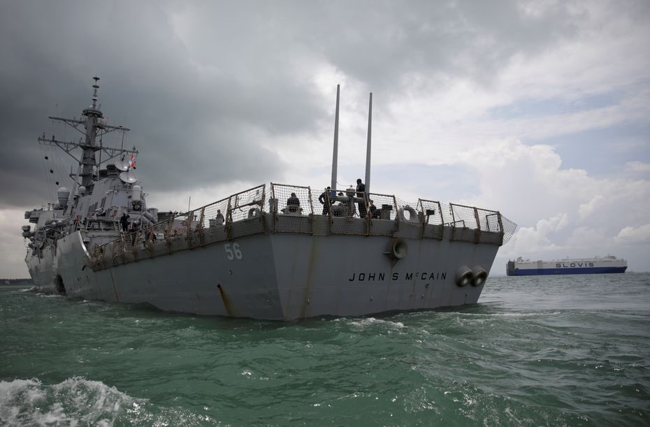 Rusija sako išvijusi JAV karo laivą iš savo vandenų Ramiajame vandenyne