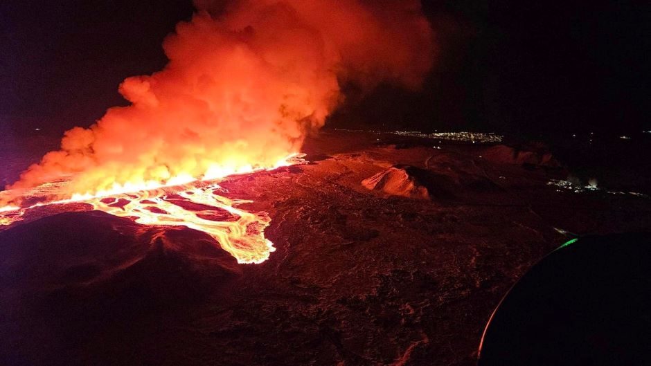 Ugnikalnio išsiveržimas Islandijoje nurimo, bet mokslininkai įspėja – atsipalaiduoti negalima