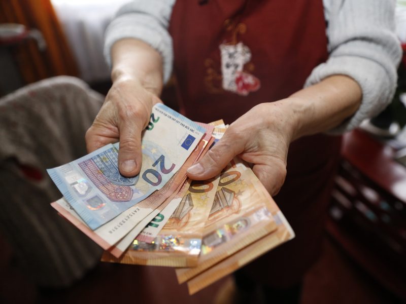 Seimas pasiūlė tobulinti išankstinės pensijos gavėjams aktualias įstatymo pataisas