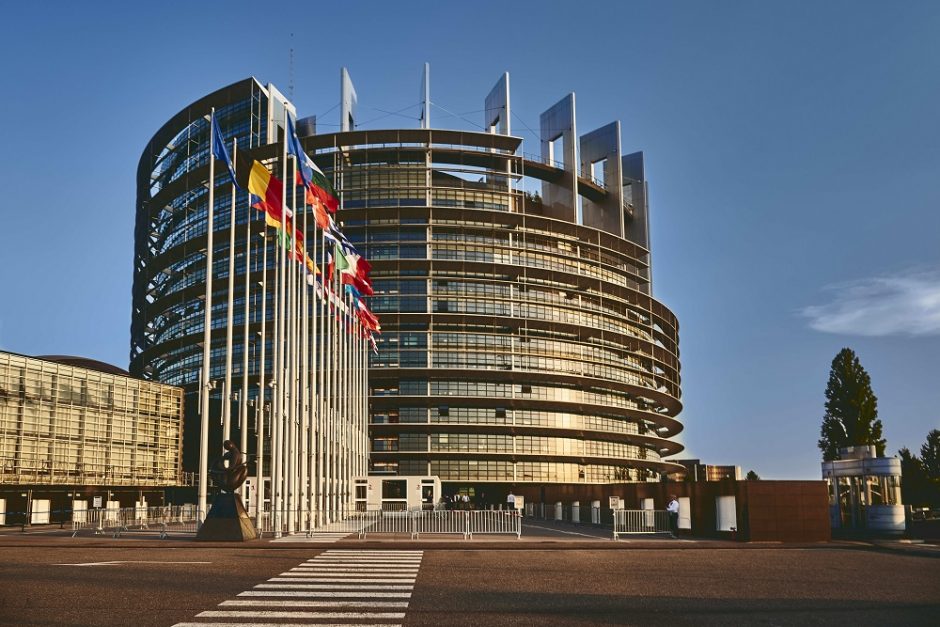 Europos Taryba atsidūrė po didinamuoju stiklu dėl likusių darbuotojų iš Rusijos