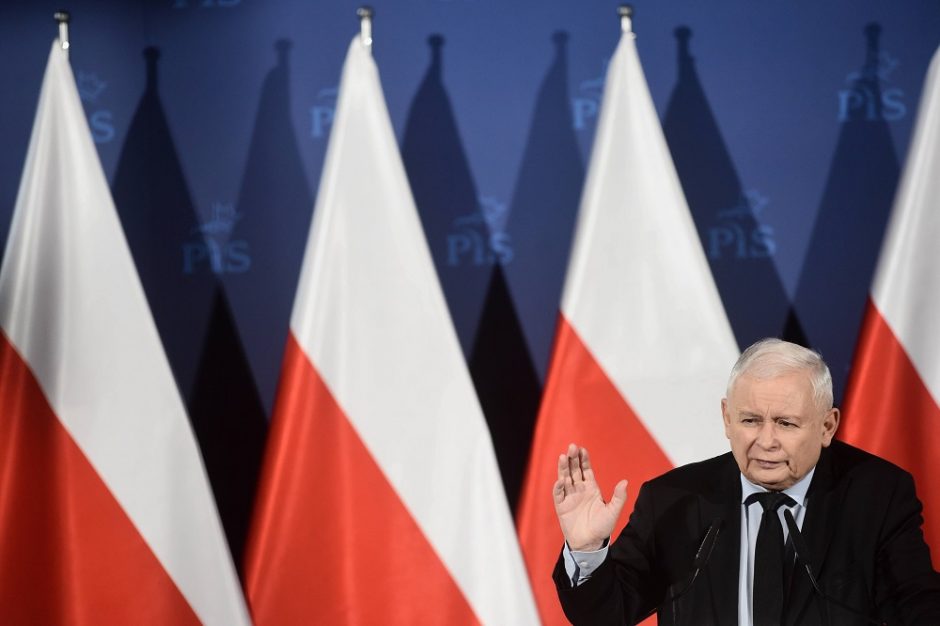 J. Kaczynskis prieš Lenkijoje vyksiančius rinkimus žada daugiau lengvatų