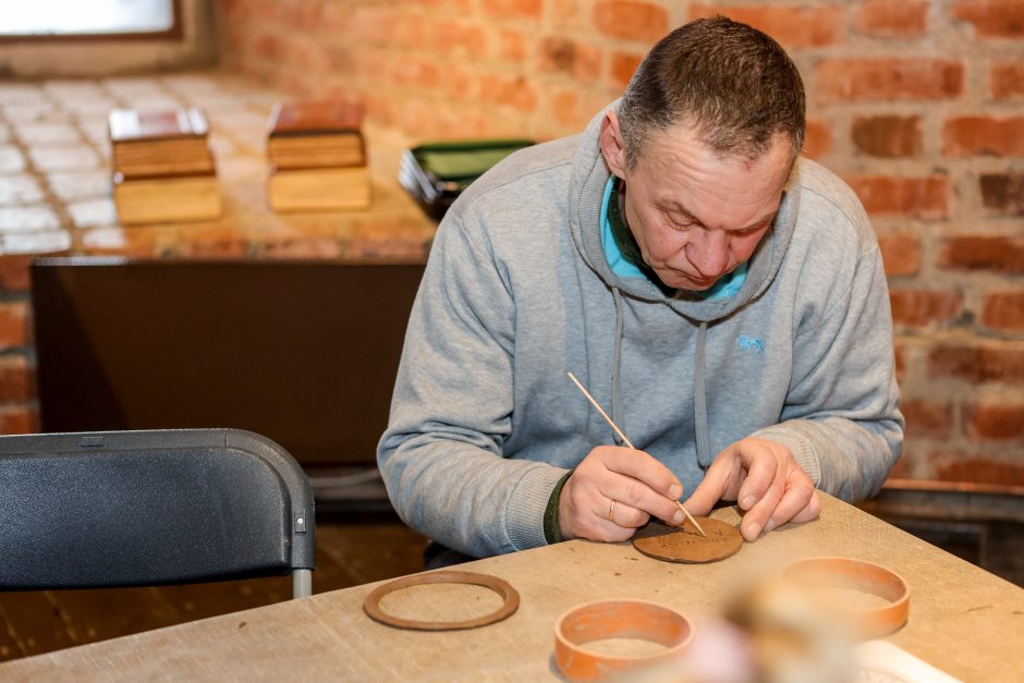 Šeimadienis Kauno pilyje – su senoviniu stalo žaidimu ir lobio paieškomis