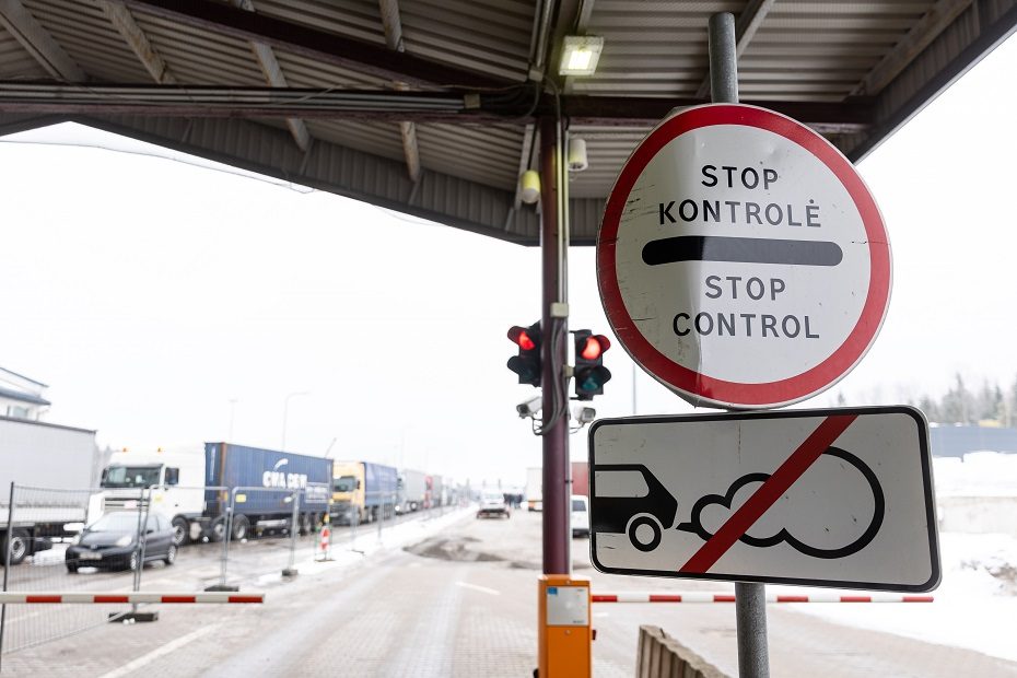 ŽŪM: Lenkijos ūkininkų blokados pasienyje su Lietuva metu bendras transporto srautas nebus blokuojamas