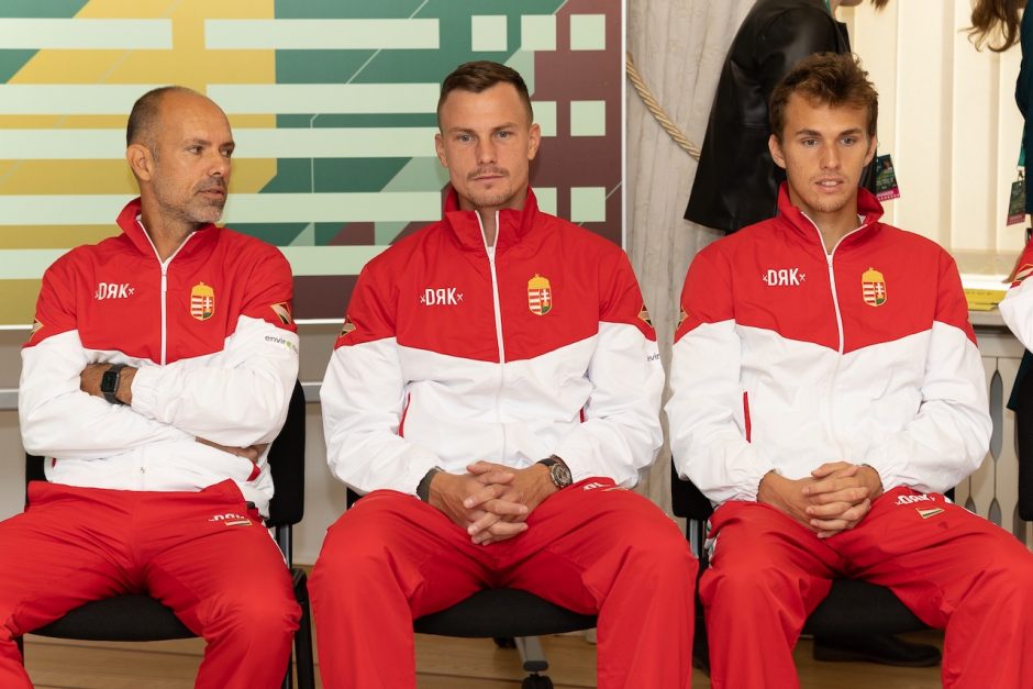 Daviso taurė: prasidės Vengrijos teniso žvaigždės akistata su antrąja Ukrainos rinktinės rakete