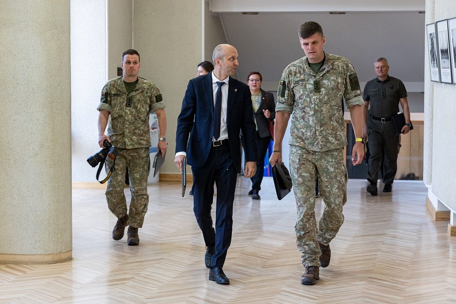 NATO susitikimo saugumu rūpinsis iki 12 tūkst. pareigūnų ir karių 