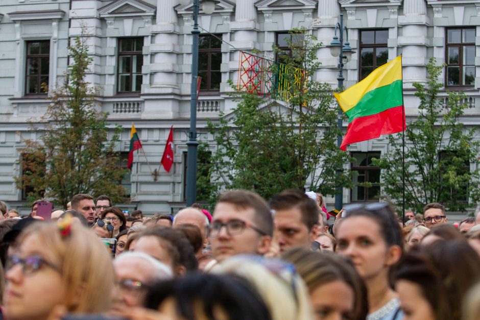 Tūkstančiai lietuvių dešimtus metus rinkosi giedoti „Tautišką giesmę“