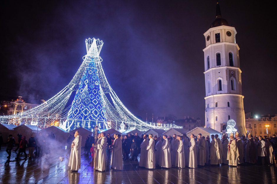 Vilniaus vyskupai: Kristaus gimimas yra žmonijos džiaugsmo šaltinis