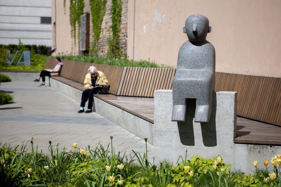 Naujo Vilniaus kalbančių skulptūrų sezono atidarymas