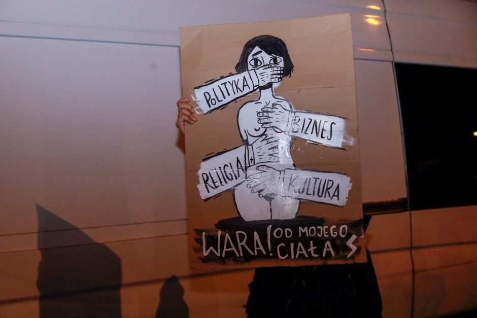 Lenkijoje tęsiasi protestai prieš beveik visišką abortų draudimą
