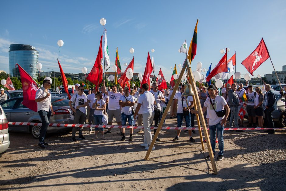 Šeimų maršo protestas prie Seimo