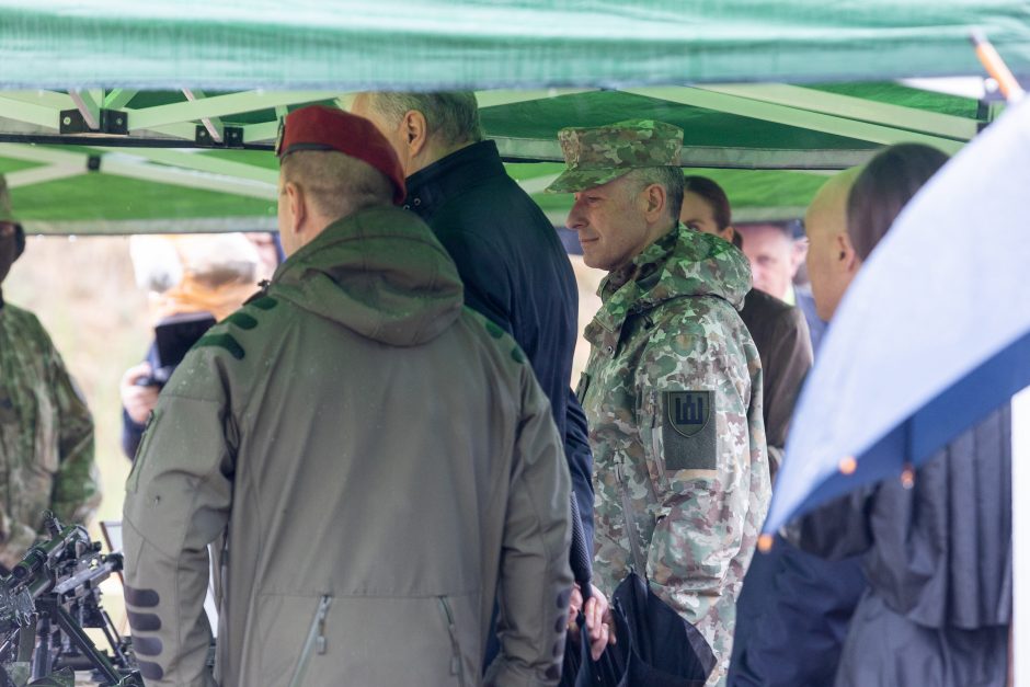 Šalčininkų rajone oficialiai atidarytas Rūdninkų karinis poligonas