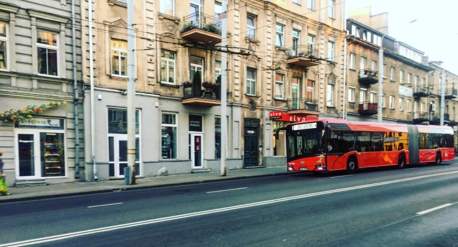„Vilniaus fejerija“: eismo ribojimai ir kaip vykti viešuoju transportu?