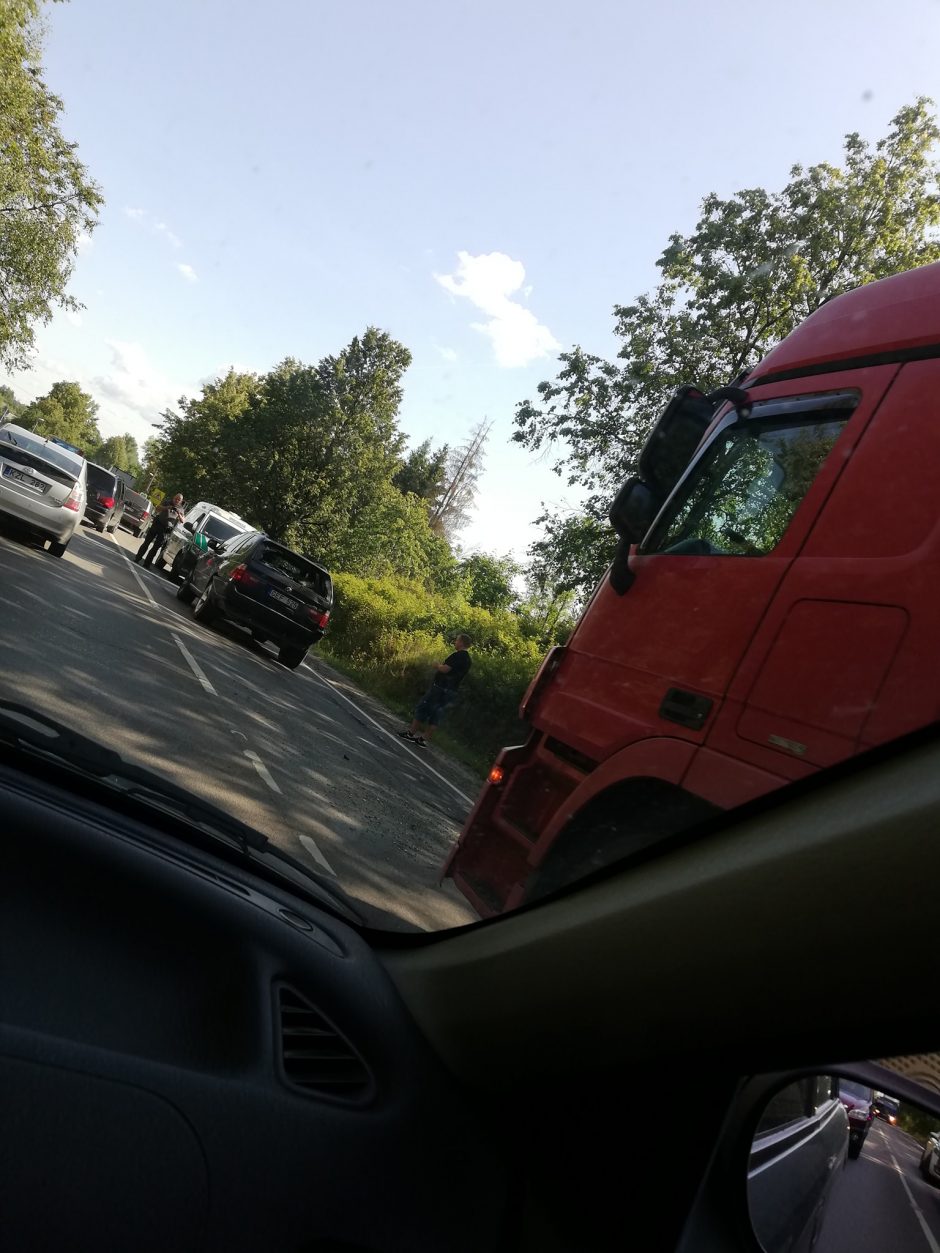 Vilniuje susidūrė du automobiliai, keleivė išvežta į ligoninę