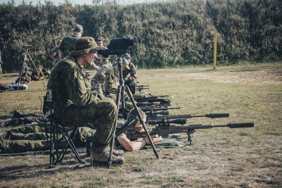 NATO šalių snaiperiai Lietuvoje varžysis dėl taikliausiojo titulo