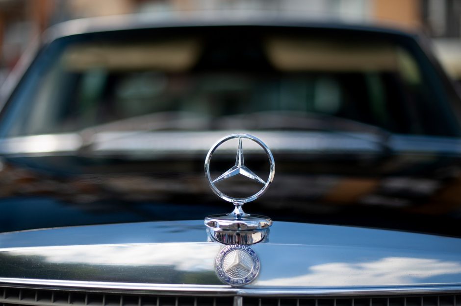 Vagių grobis – „Mercedes Benz“ žibintai