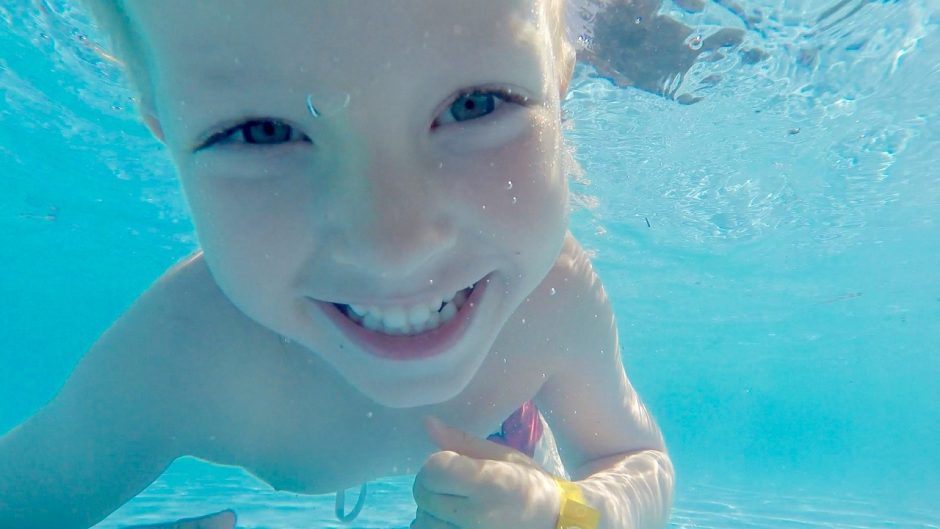 Tikrins vaikų plaukimo įgūdžius