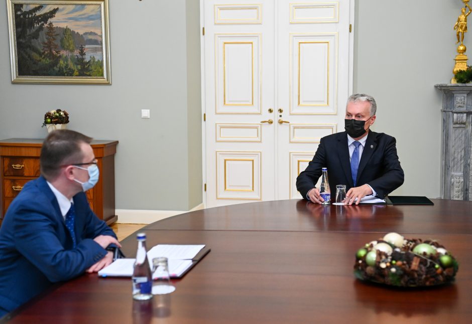 G. Nausėda susitiko su kandidatu į ministrus A. Dulkiu