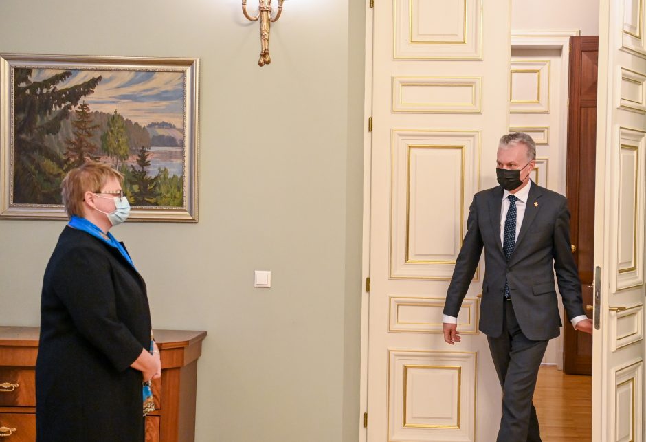 G. Nausėda susitinka su kandidate į ministres D. Miniataite