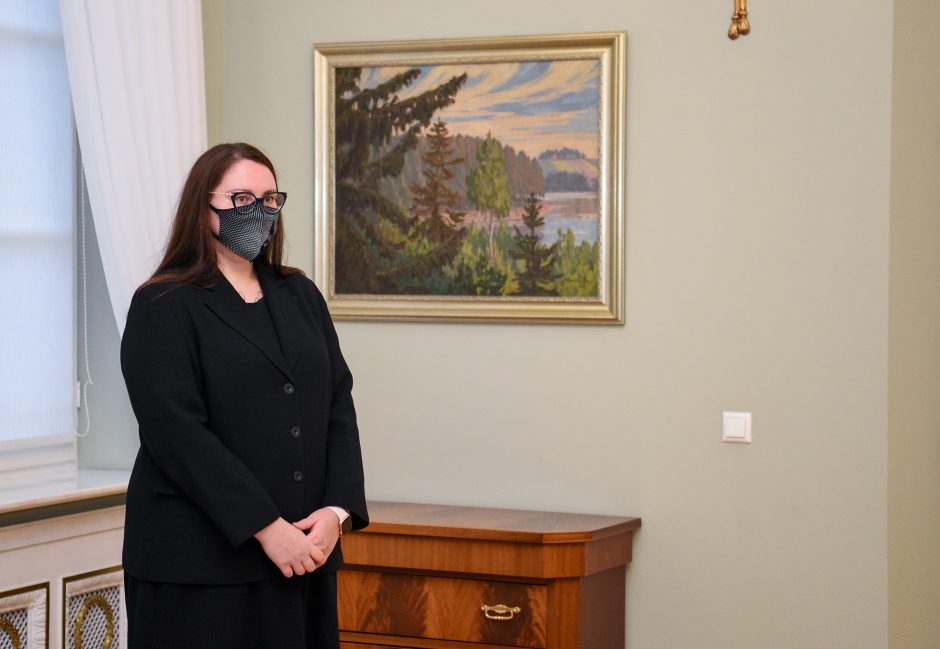 Prezidentūra: E. Dobrovolska atrodo ryžtinga, bet kilo klausimų dėl patirties
