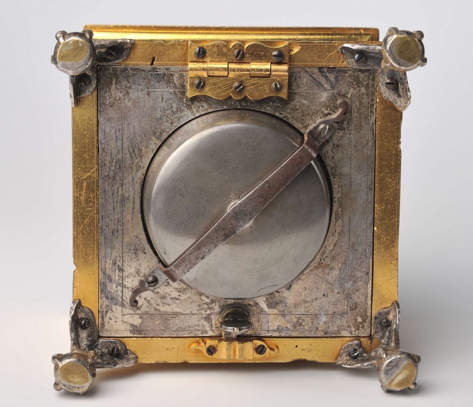 Išeivijos lietuvis Valdovų rūmams padovanojo unikalų laikrodį 