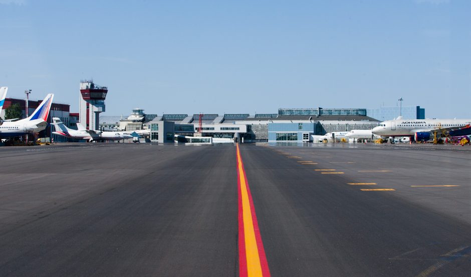 Vilniaus oro uostas ketina rekonstruoti lėktuvų kilimo taką