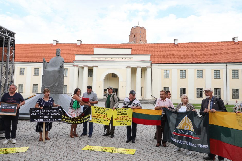 Vilniaus valdžia įpylė žibalo į konfliktų laužą