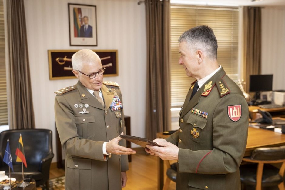 Lietuvoje lankosi NATO Jungtinės pajėgų vadavietės Brunsume vadas
