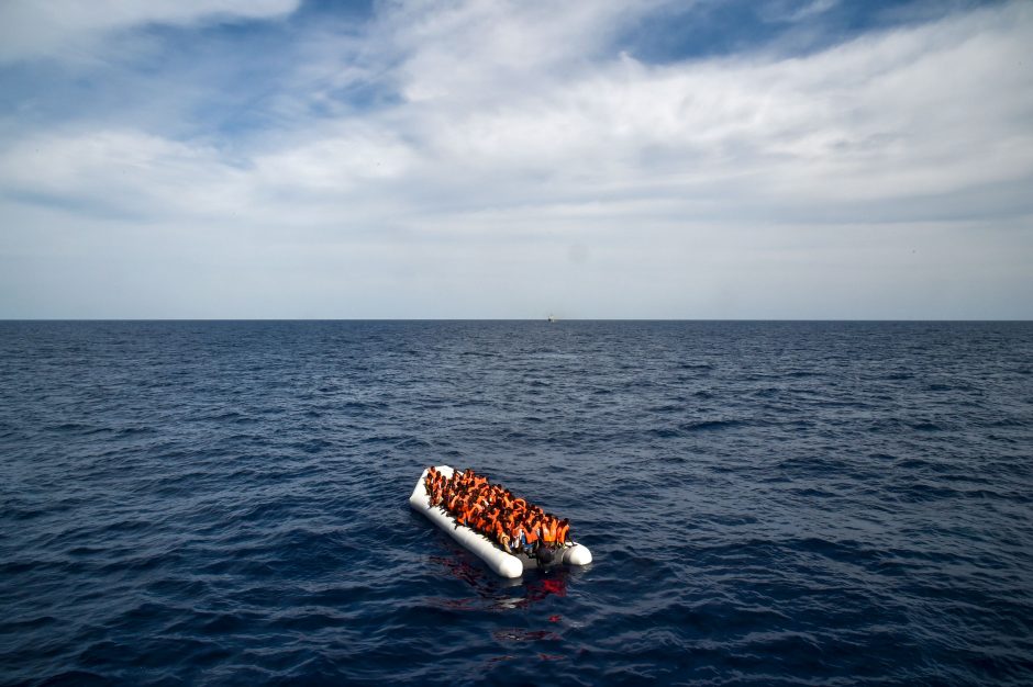 Prie Bahamų salų dingo laivas su mažiausiai 19 brazilų migrantų 