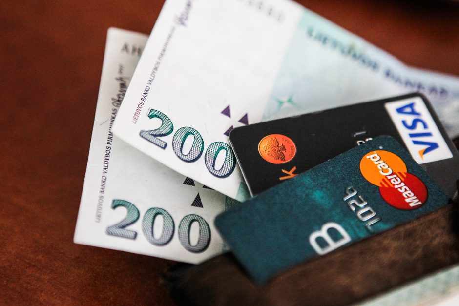 Dingus banko kortelei vyras prarado apie 1 tūkst. eurų