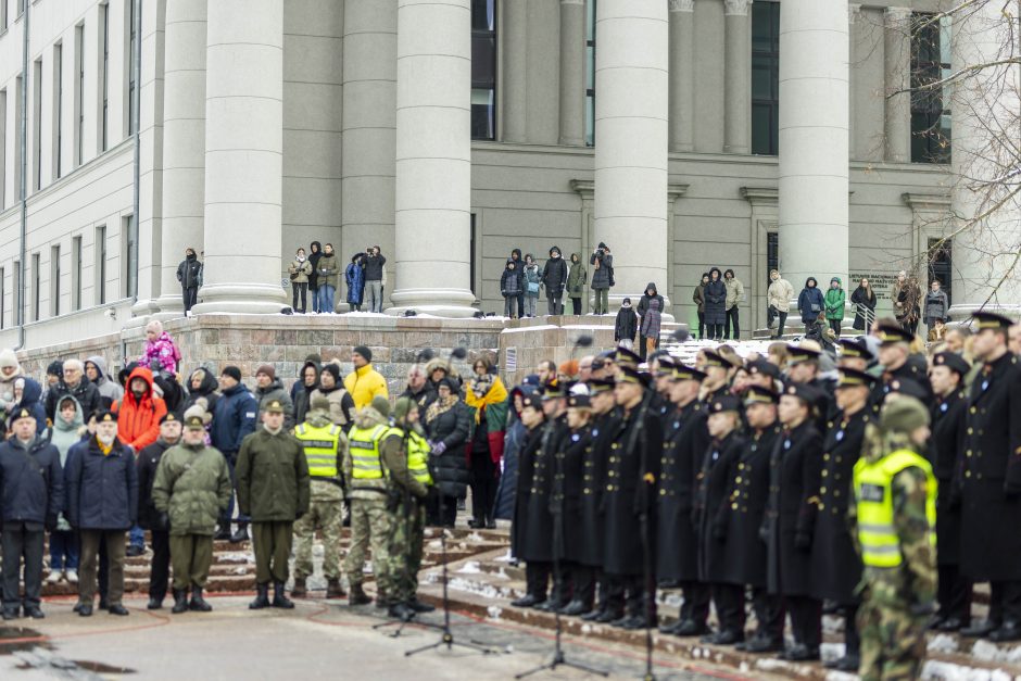 Laisvės gynėjų dienos proga Vilniuje pakeltos valstybės vėliavos