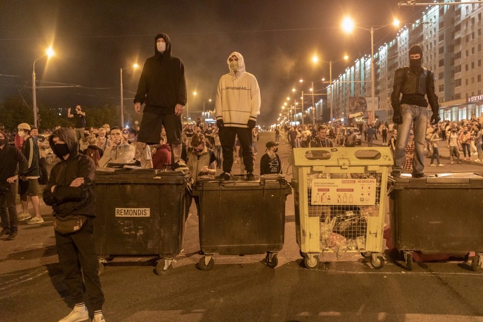 Baltarusijoje žmonės ir toliau reiškia nepasitenkinimą valdžia protestuodami