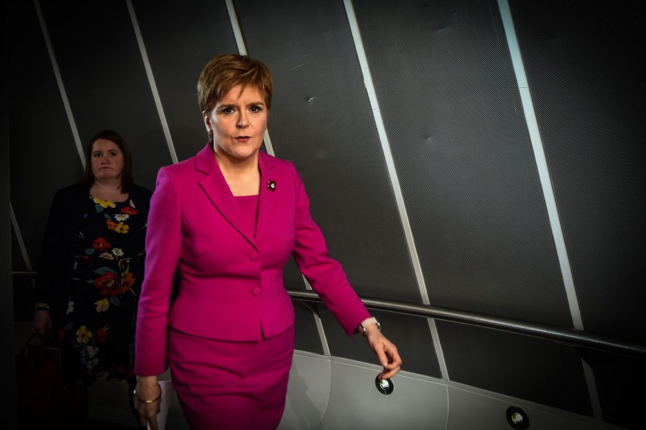 N. Sturgeon: D. Britanija turi leisti Škotijai balsuoti dėl nepriklausomybės