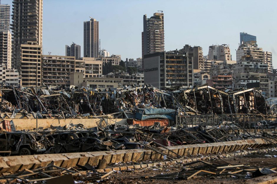 Milžiniškas sprogimas Beirute: vis dar ieškoma po griuvėsiais įkalintų žmonių