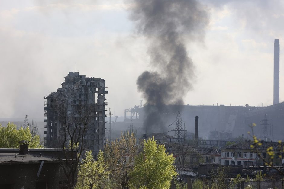 Ukraina kaltina Rusiją pažeidus žadėtas paliaubas Mariupolio „Azovstal“