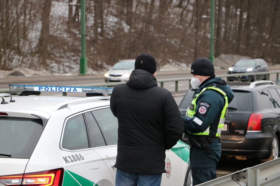 Kauno pareigūnams įkliuvęs vairuotojas prisipažino – gėrė dvi dienas iš eilės