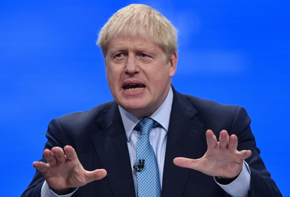 BBC: B. Johnsonas pasitrauks iš Konservatorių lyderio pareigų