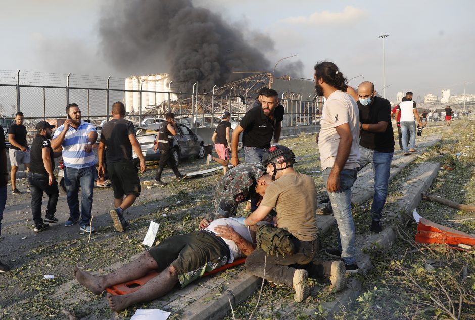 Milžiniškas sprogimas Beirute: vis dar ieškoma po griuvėsiais įkalintų žmonių