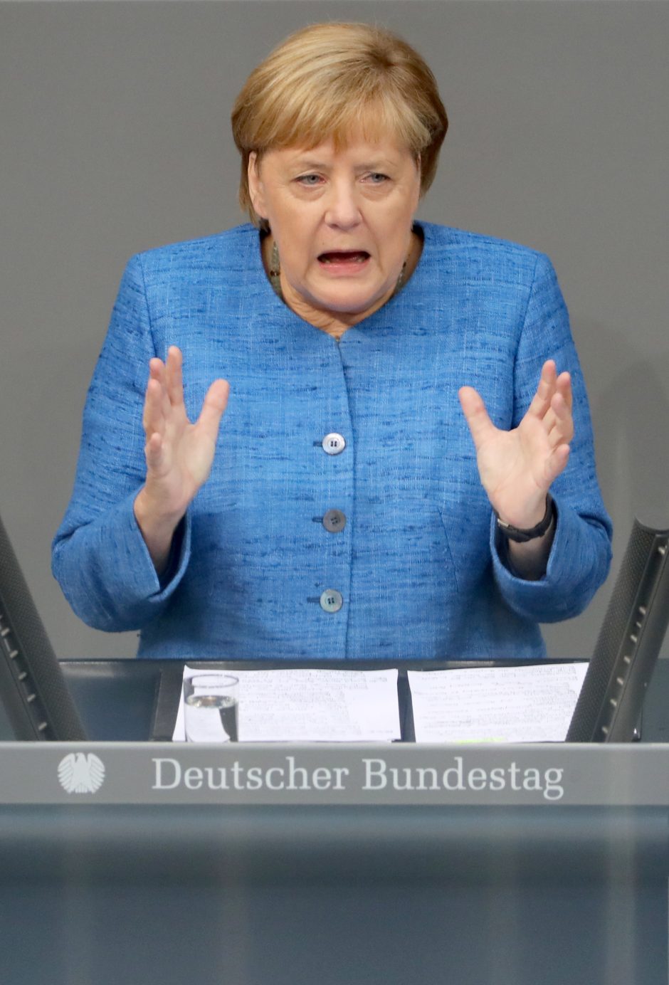 A. Merkel prabilo apie galimybę įgyvendinti tvarkingą „Brexitą“