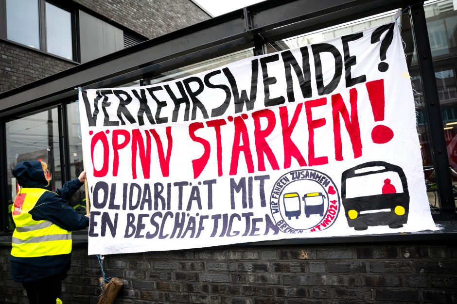 Dėl darbuotojų streiko Vokietijoje sustojo viešasis transportas