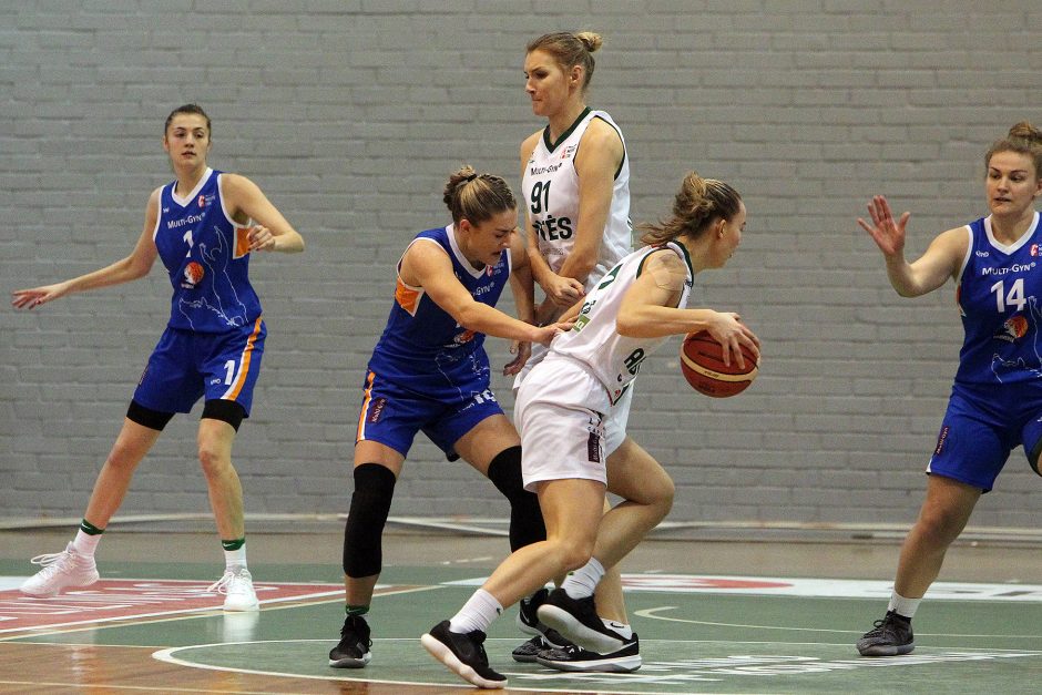 Baltijos moterų krepšinio lygoje – lengva „Aisčių-LSMU“ pergalė