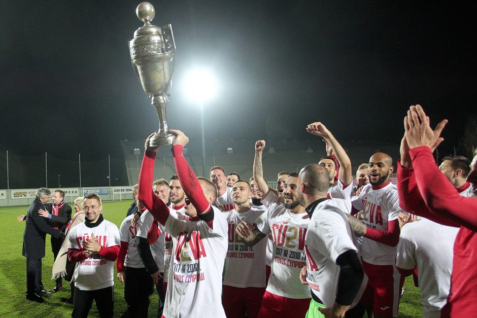 „Sūduvos“ futbolininkai sutriuškino „Atlantą“ ir apgynė Lietuvos čempionų titulą