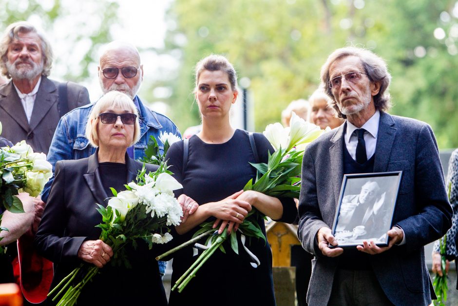 Aktoriaus R. Karvelio laidotuvės